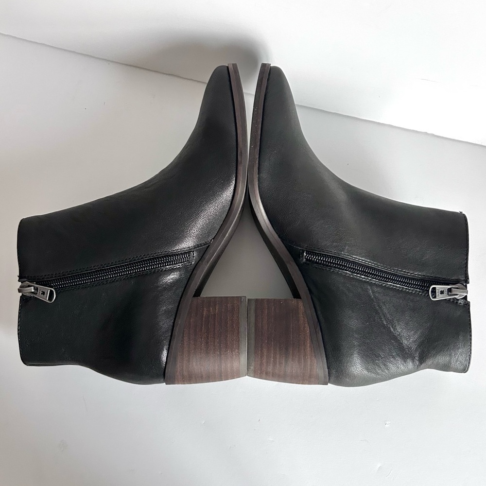 NEW IN BOX Lucky Brand Mazzee Black Ankle Boots. Black. Size: 7 - Picture 4 of 15